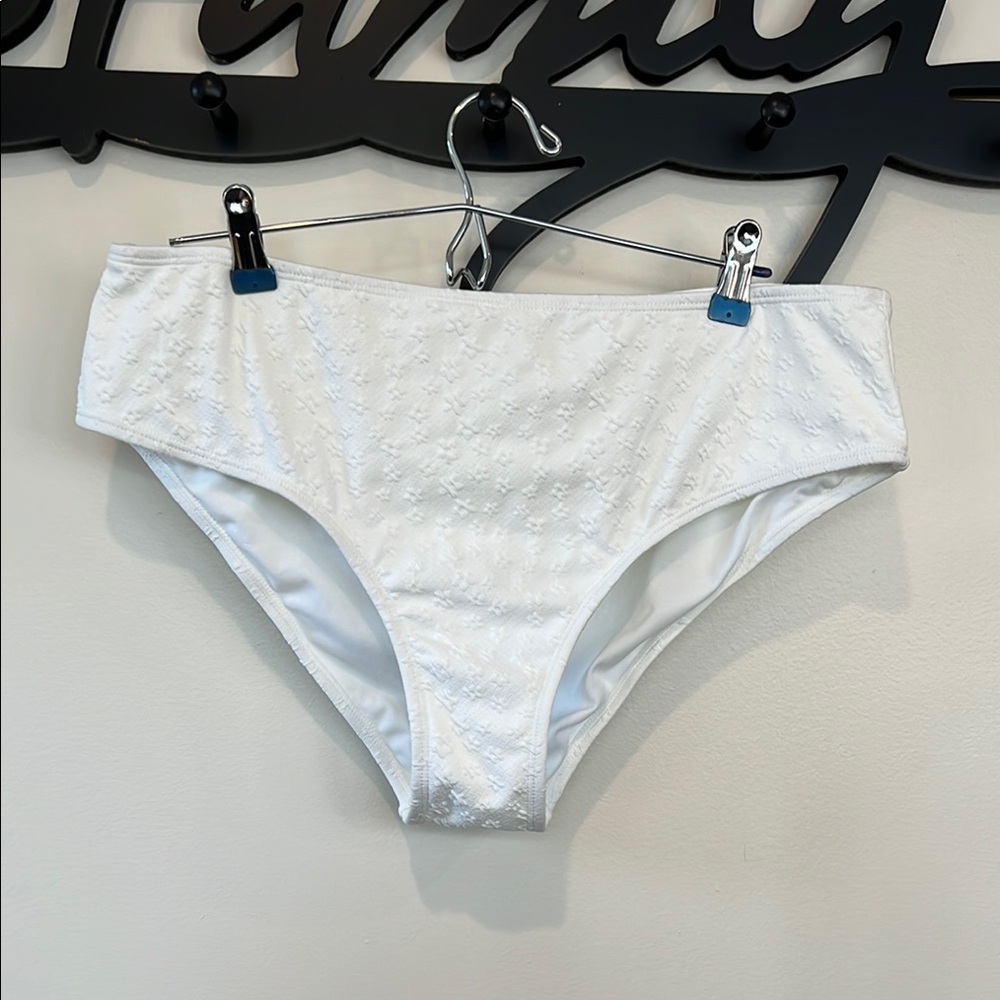 NWT Cupshe Textured White Bikini Bottom